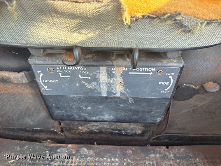 image for item DY0932 John Deere 4640 tractor