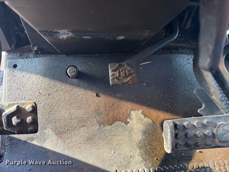 image for item DY0932 John Deere 4640 tractor