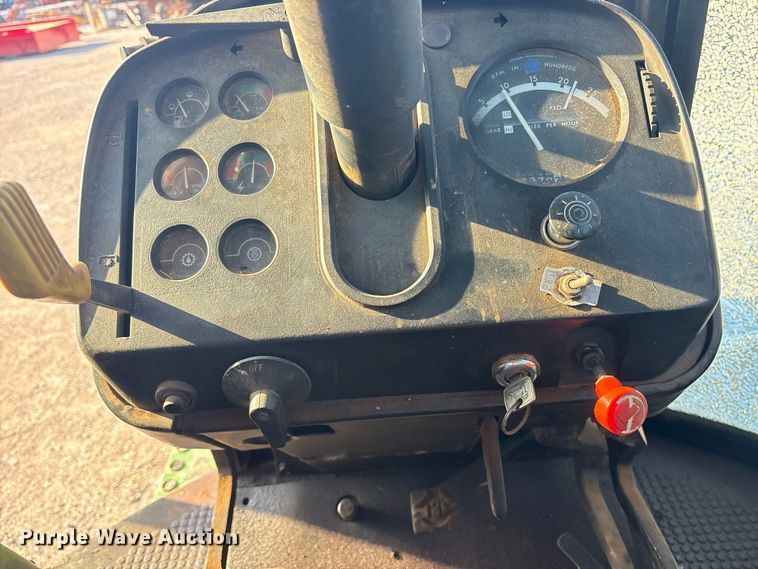 image for item DY0932 John Deere 4640 tractor