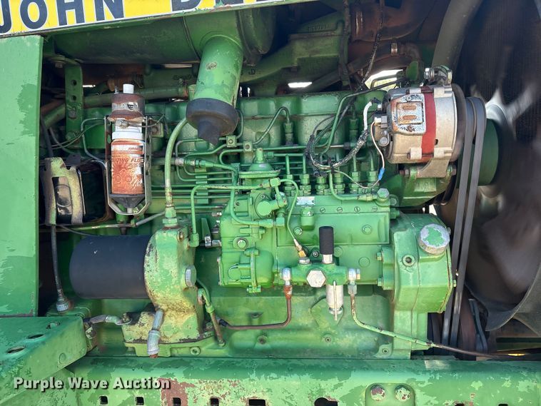 image for item DY0932 John Deere 4640 tractor