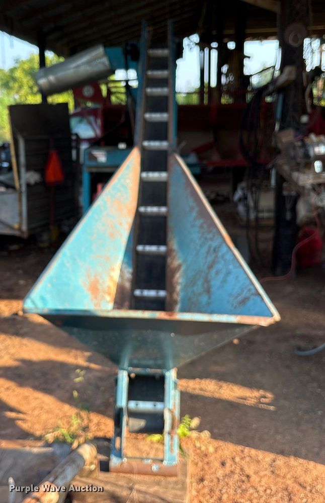 image for item DY0939 SNT CP80H pecan cleaner