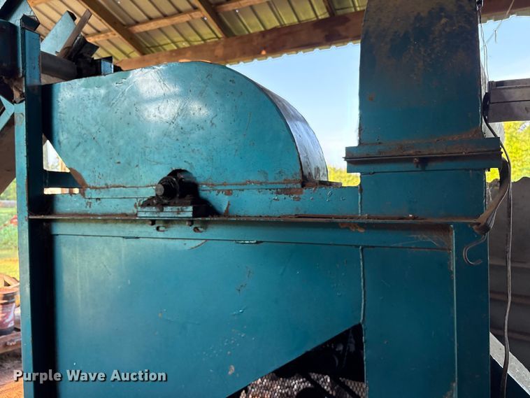 image for item DY0939 SNT CP80H pecan cleaner