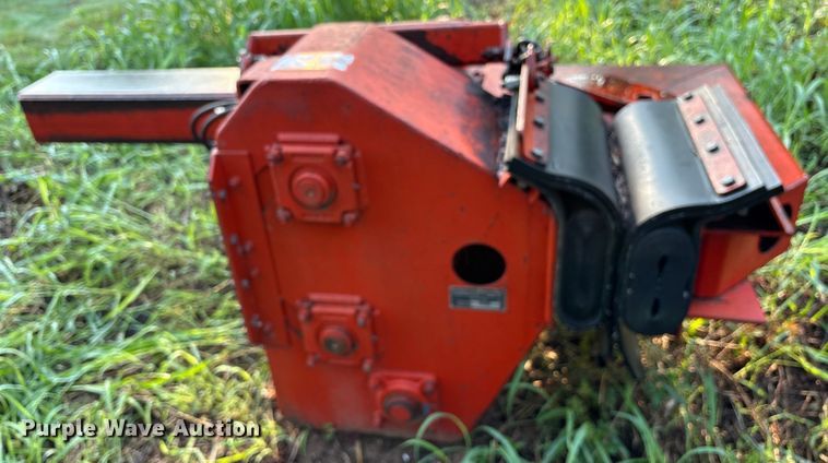 image for item DY0943 Savage 2548 pecan tree shaker