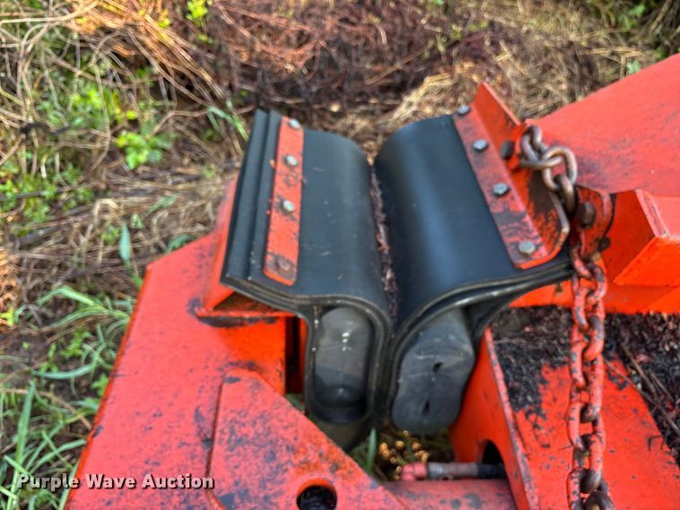 image for item DY0943 Savage 2548 pecan tree shaker