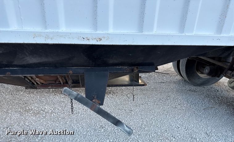 image for item DZ4218 1996 Dakota grain trailer
