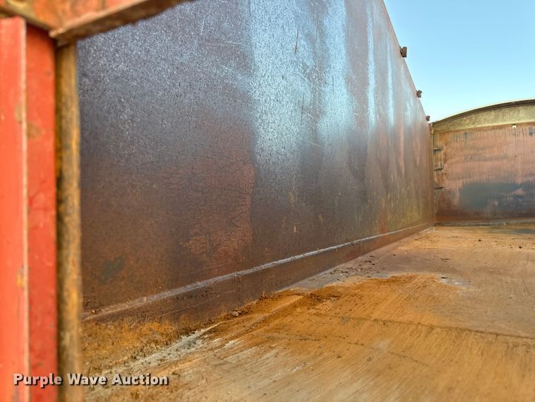 image for item DZ4219 1972 International Transtar 4300 grain truck