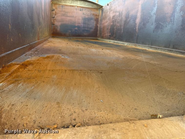 image for item DZ4219 1972 International Transtar 4300 grain truck