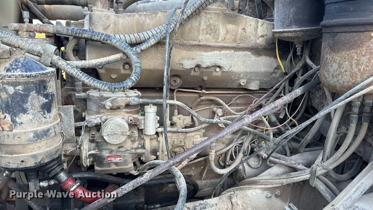 image for item DZ4219 1972 International Transtar 4300 grain truck