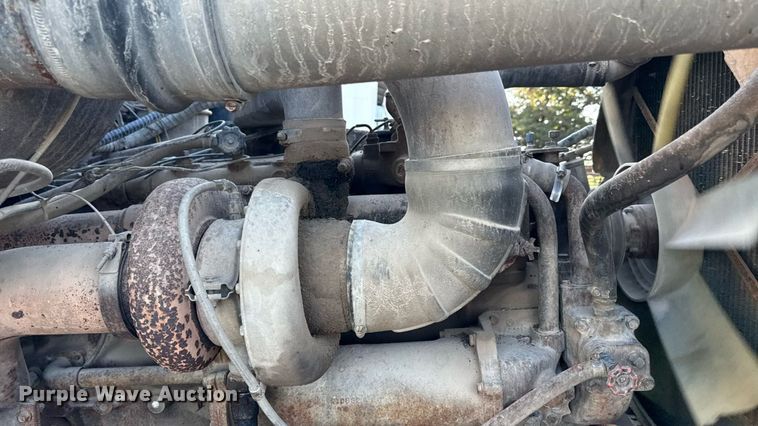 image for item DZ4219 1972 International Transtar 4300 grain truck