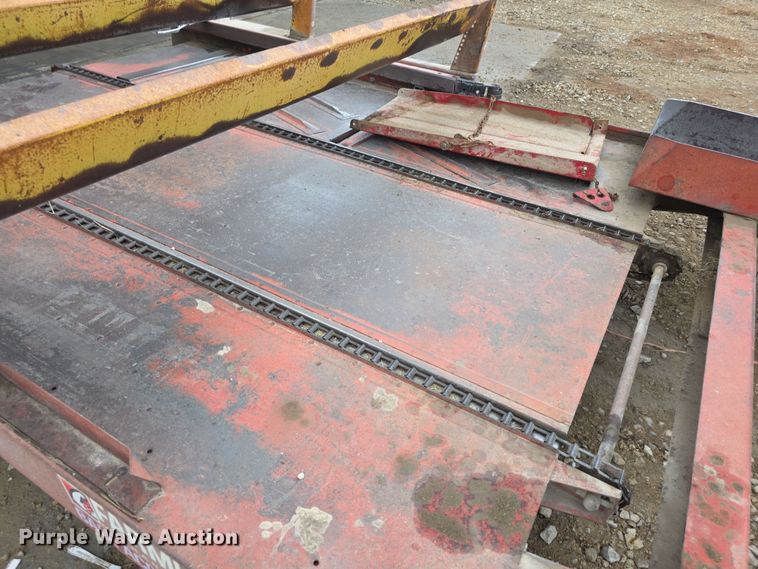 image for item DZ6123 New Holland Hayliner 273 small square baler