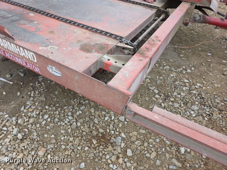 image for item DZ6123 New Holland Hayliner 273 small square baler