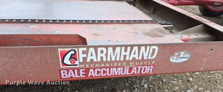 image for item DZ6123 New Holland Hayliner 273 small square baler