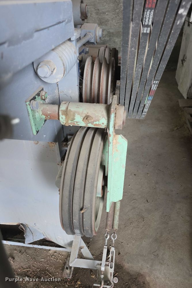 image for item DZ6124 Roskamp K roller mill 