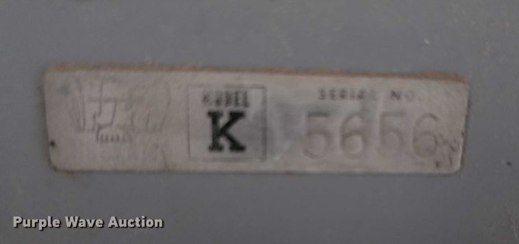 image for item DZ6124 Roskamp K roller mill 