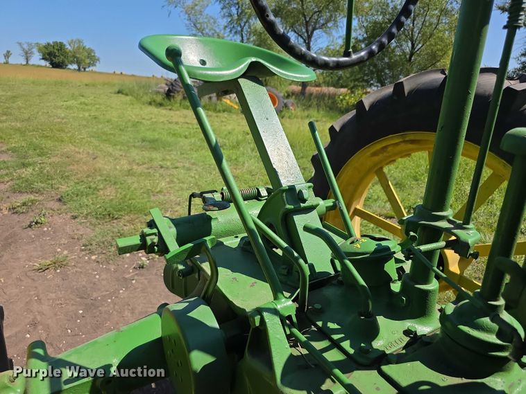 image for item DZ6150 John Deere  B tractor