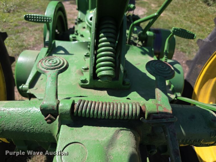 image for item DZ6150 John Deere  B tractor