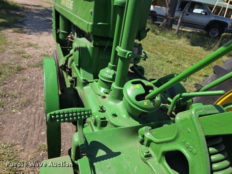 image for item DZ6150 John Deere  B tractor