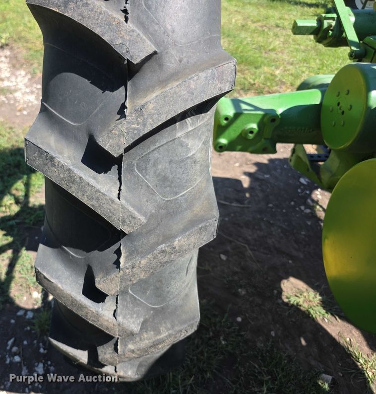 image for item DZ6150 John Deere  B tractor