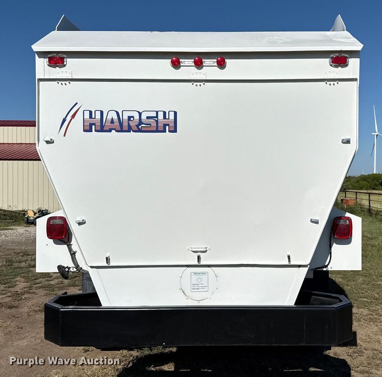 image for item DZ8926 2012 International 7400 feed mixer truck