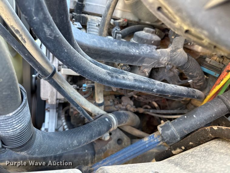 image for item DZ8926 2012 International 7400 feed mixer truck