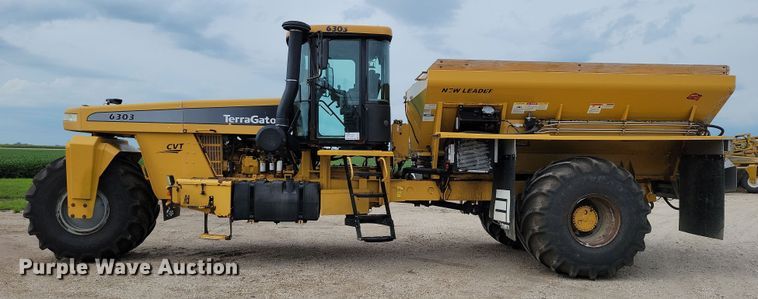 image for item EA2514 2011 TerraGator 6303 spreader