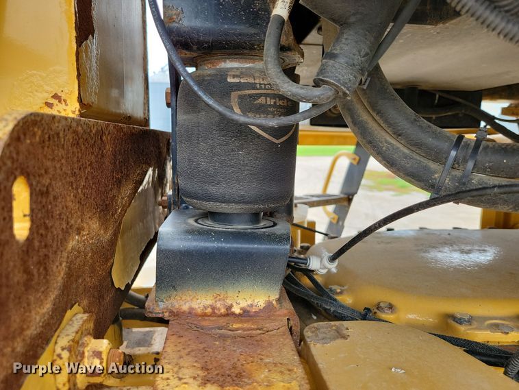 image for item EA2514 2011 TerraGator 6303 spreader