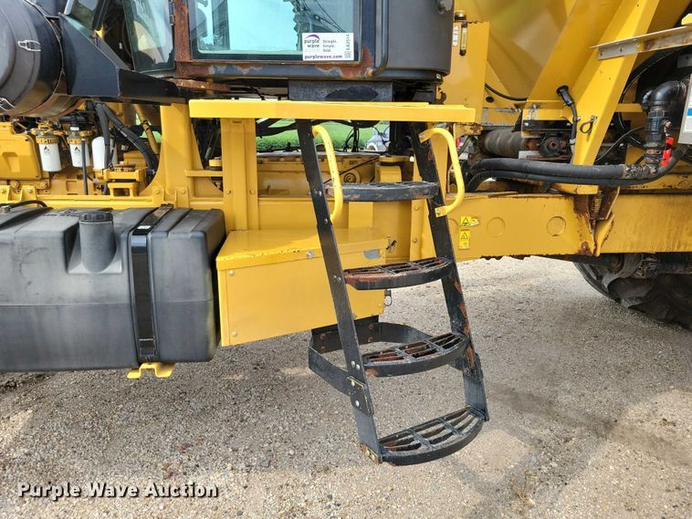 image for item EA2514 2011 TerraGator 6303 spreader