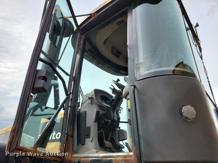 image for item EA2514 2011 TerraGator 6303 spreader