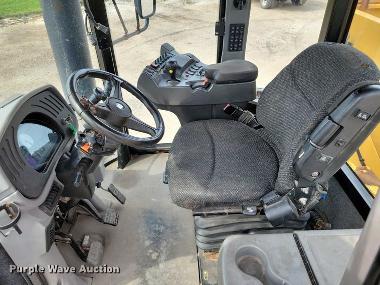 image for item EA2514 2011 TerraGator 6303 spreader