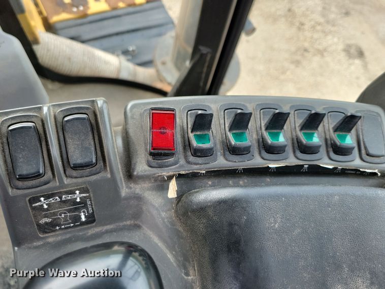 image for item EA2514 2011 TerraGator 6303 spreader