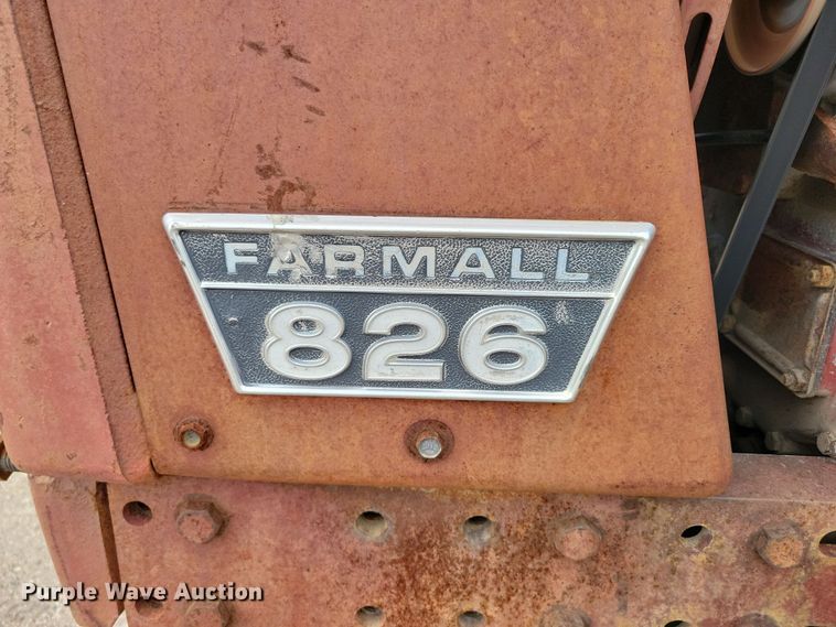 image for item EA2515 International Farmall 826 tractor