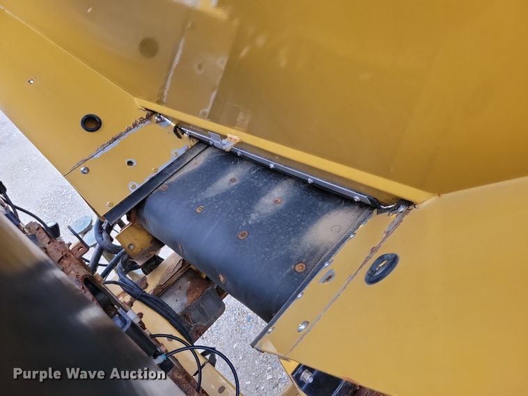 image for item EA2516 2009 TerraGator 8204 spreader