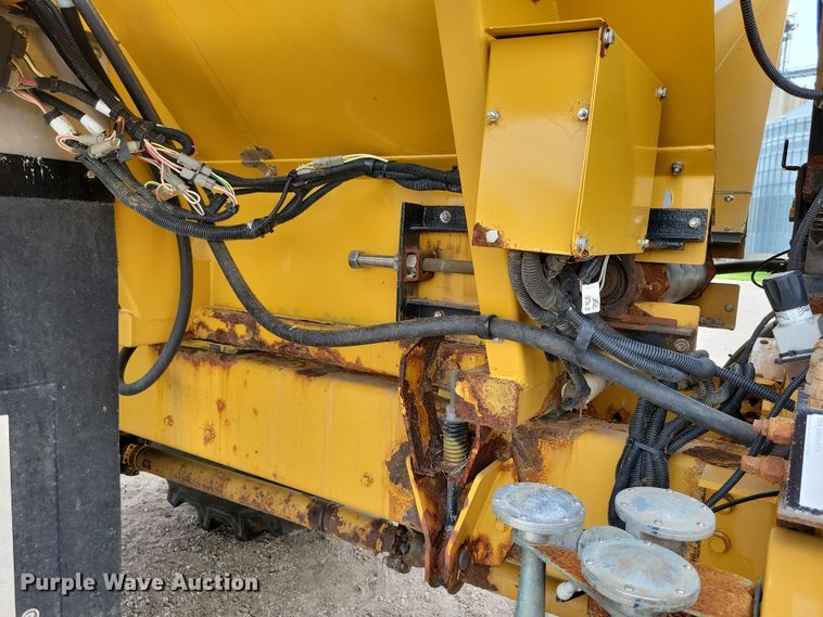 image for item EA2516 2009 TerraGator 8204 spreader
