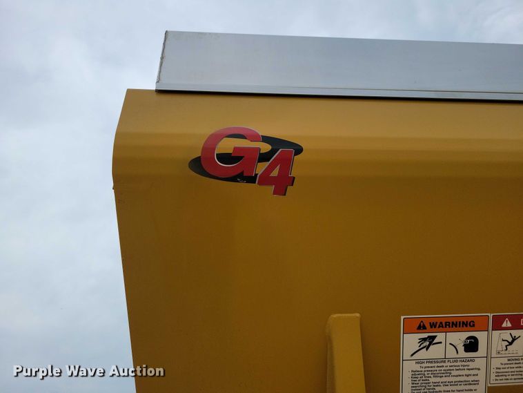 image for item EA2516 2009 TerraGator 8204 spreader