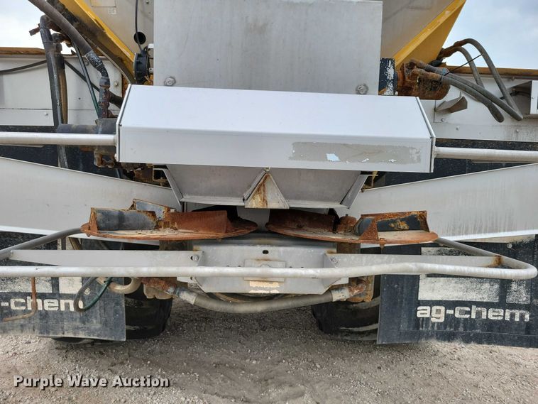 image for item EA2516 2009 TerraGator 8204 spreader