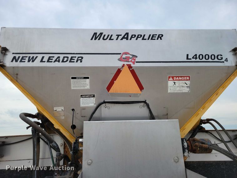 image for item EA2516 2009 TerraGator 8204 spreader