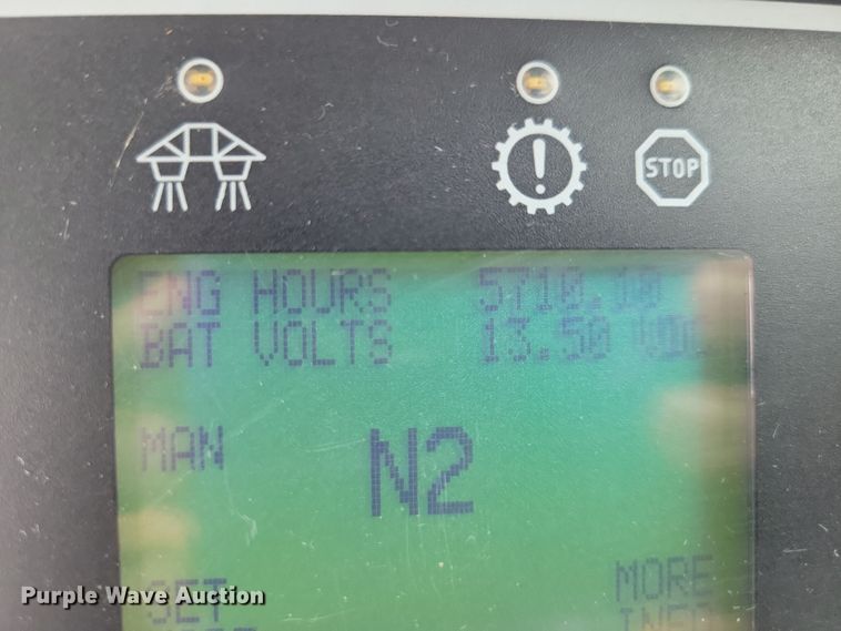 image for item EA2516 2009 TerraGator 8204 spreader