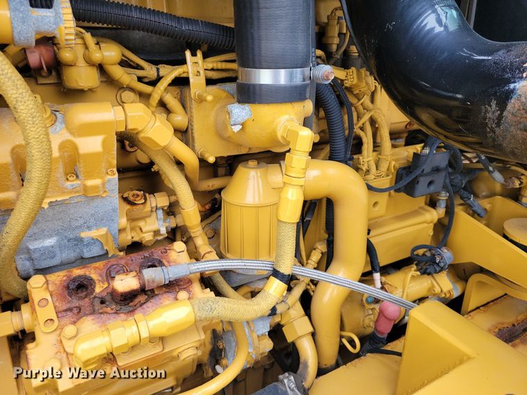 image for item EA2516 2009 TerraGator 8204 spreader