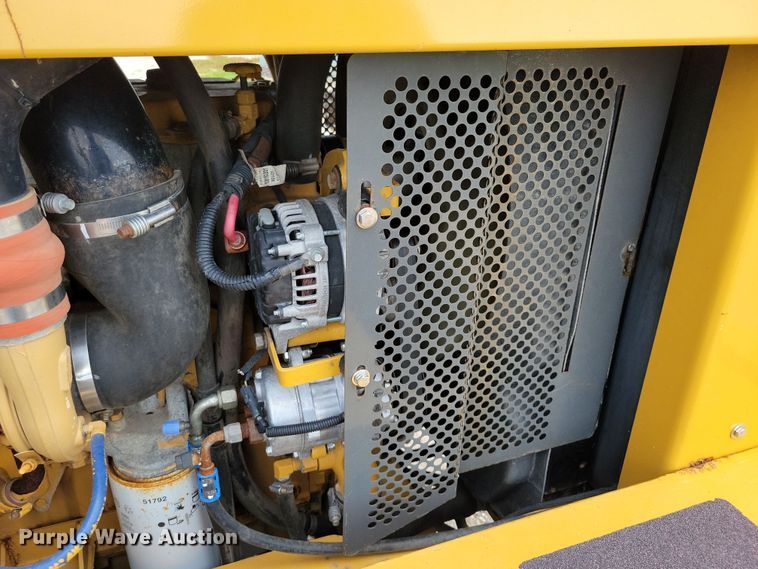 image for item EA2516 2009 TerraGator 8204 spreader