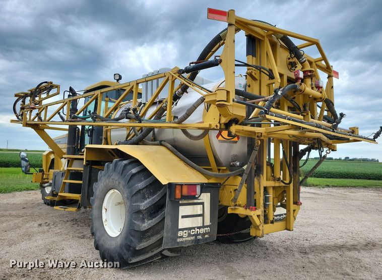 image for item EA2517 2004 TerraGator 6103 sprayer