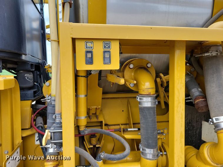 image for item EA2517 2004 TerraGator 6103 sprayer