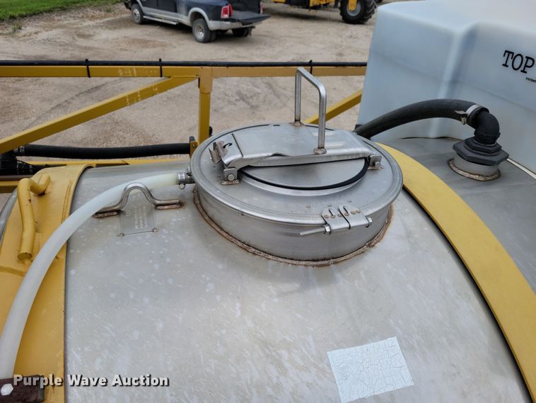 image for item EA2517 2004 TerraGator 6103 sprayer