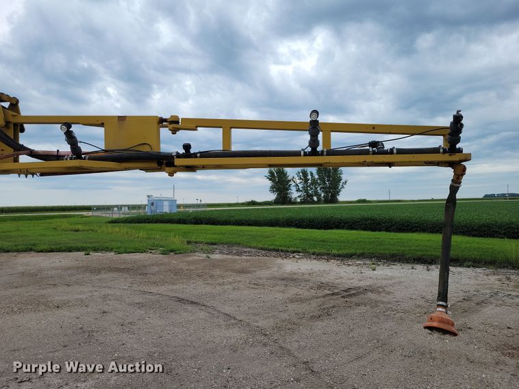 image for item EA2517 2004 TerraGator 6103 sprayer