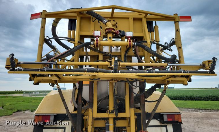 image for item EA2517 2004 TerraGator 6103 sprayer
