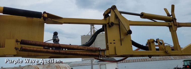 image for item EA2517 2004 TerraGator 6103 sprayer