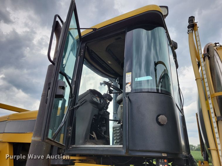 image for item EA2517 2004 TerraGator 6103 sprayer