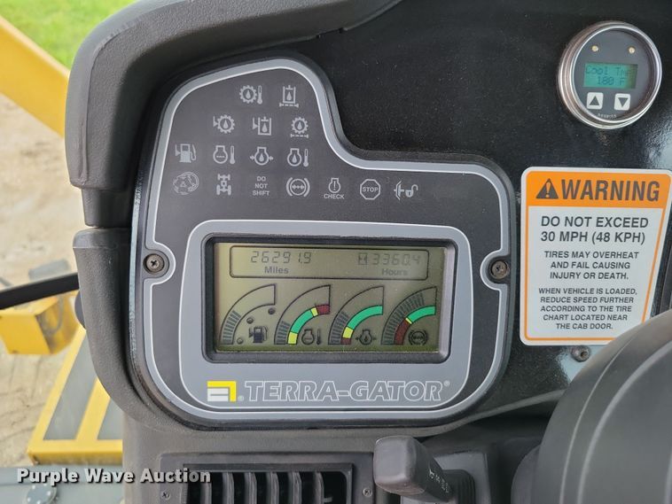 image for item EA2517 2004 TerraGator 6103 sprayer