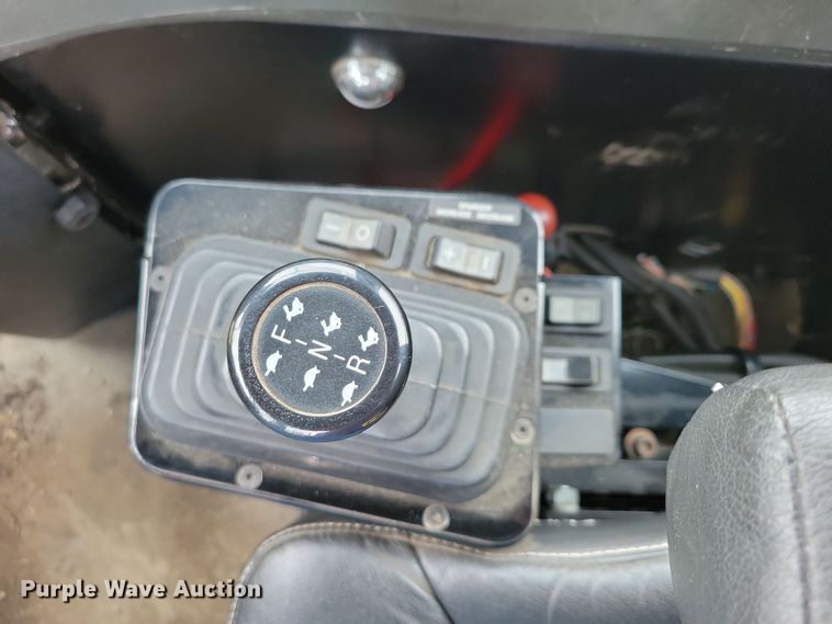 image for item EA2517 2004 TerraGator 6103 sprayer