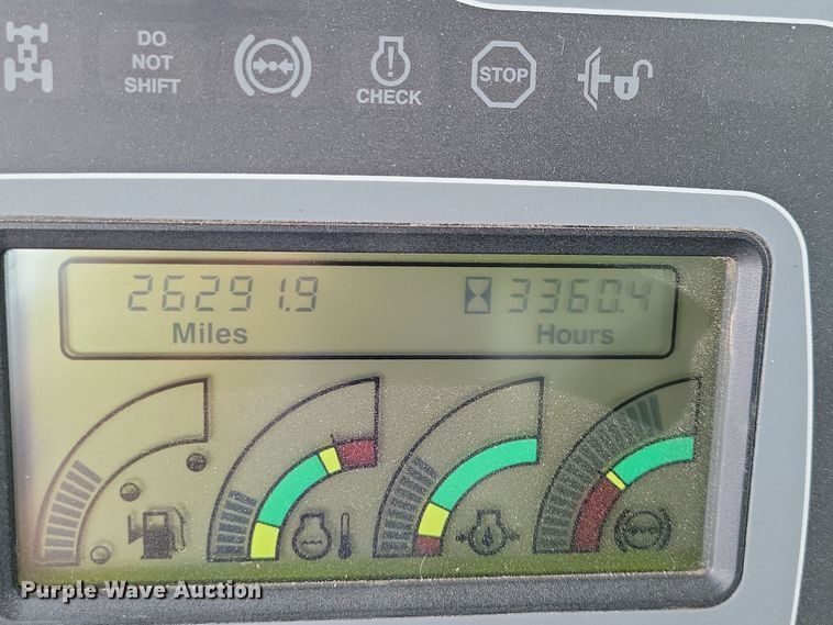 image for item EA2517 2004 TerraGator 6103 sprayer