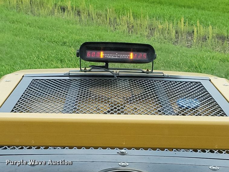 image for item EA2517 2004 TerraGator 6103 sprayer